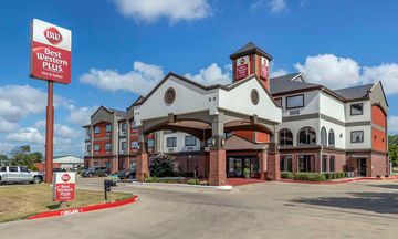 Best Western Plus Victoria Inn & Suites