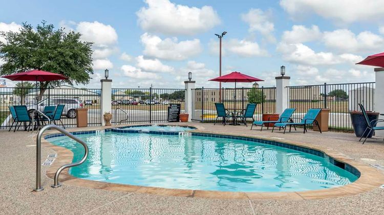 Best Western Plus Victoria Inn & Suites Pool