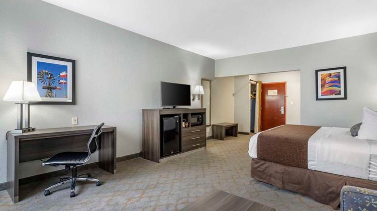 Best Western Plus Victoria Inn & Suites Suite