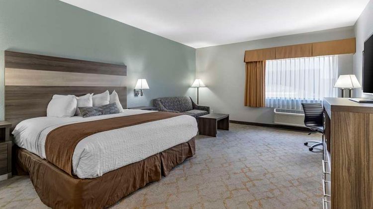 Best Western Plus Victoria Inn & Suites Suite