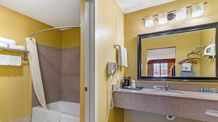 Best Western Executive Inn Room