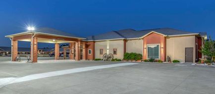 Best Western Windwood Inn & Suites Exterior