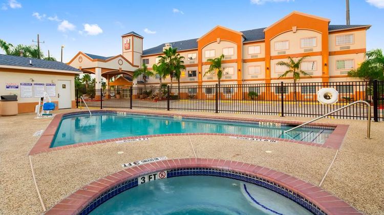 Best Western Plus Atascocita Inn & Stes Pool