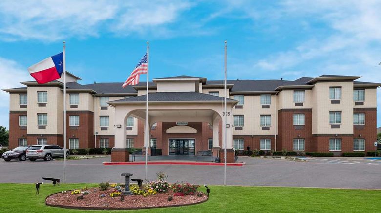 <b>Best Western Plus Lake Dallas Inn & Stes Exterior</b>. Images powered by <a href="https://iceportal.shijigroup.com/" title="IcePortal" target="_blank">IcePortal</a>.