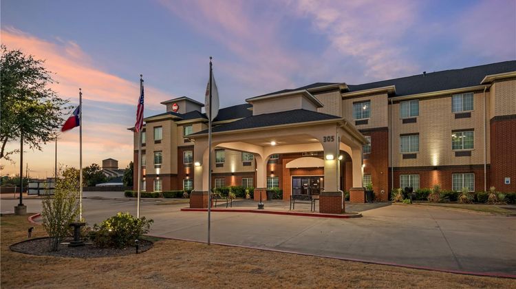 Best Western Plus Lake Dallas Inn & Stes Exterior