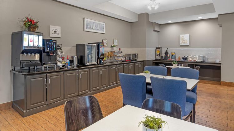 Best Western Plus Lake Dallas Inn & Stes Restaurant