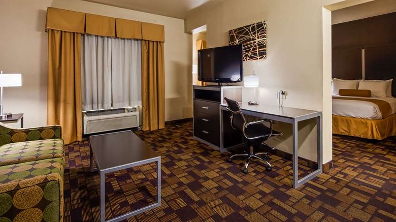 <b>Best Western Windsor Pointe Suite</b>. Images powered by <a href="https://iceportal.shijigroup.com/" title="IcePortal" target="_blank">IcePortal</a>.