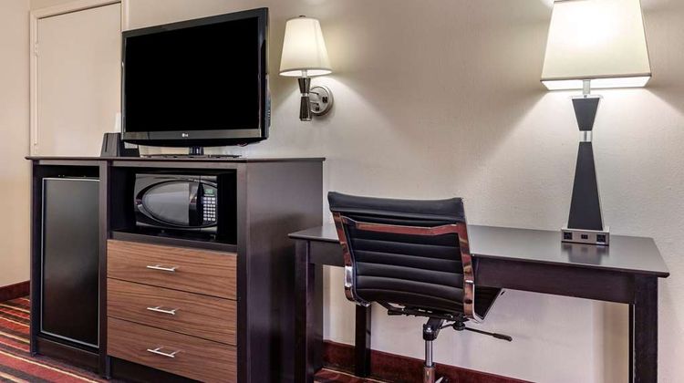 Best Western Lindale Inn Room