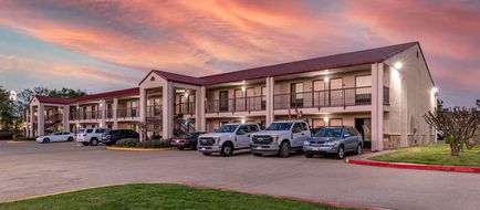 Best Western Lindale Inn Exterior