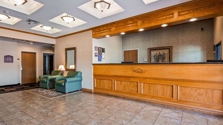 <b>Best Western Longview Lobby</b>. Images powered by <a href="https://iceportal.shijigroup.com/" title="IcePortal" target="_blank">IcePortal</a>.