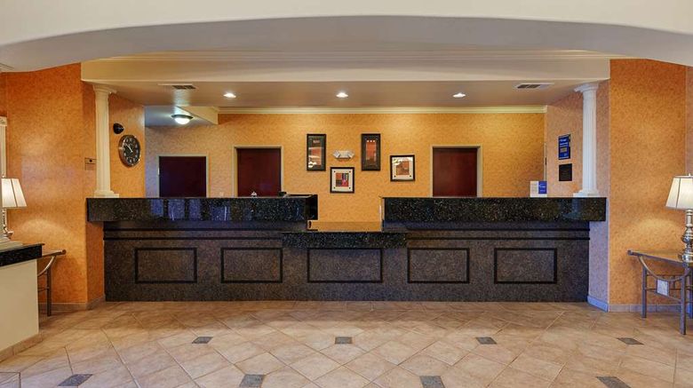 <b>Best Western Henrietta Inn & Suites Lobby</b>. Images powered by <a href="https://iceportal.shijigroup.com/" title="IcePortal" target="_blank">IcePortal</a>.