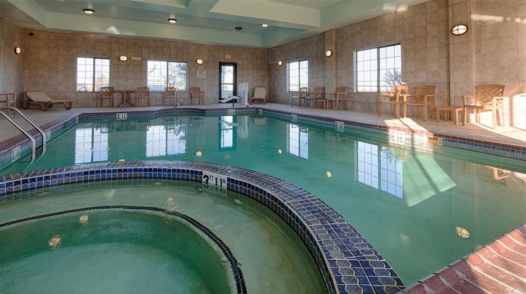 Best Western Henrietta Inn & Suites Pool