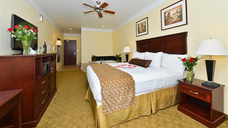 Best Western Lone Star Inn Room