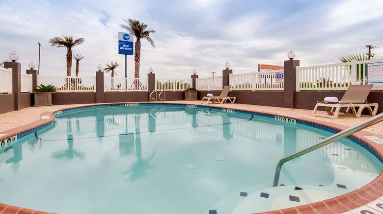 <b>Best Western Refugio Inn Pool</b>. Images powered by <a href="https://iceportal.shijigroup.com/" title="IcePortal" target="_blank">IcePortal</a>.