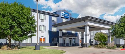 Best Western South Plains Inn & Suites Exterior
