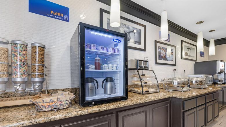 <b>Best Western South Plains Inn & Suites Restaurant</b>. Images powered by <a href="https://iceportal.shijigroup.com/" title="IcePortal" target="_blank">IcePortal</a>.