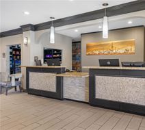 Best Western South Plains Inn & Suites Lobby