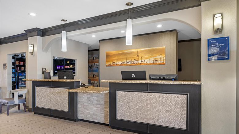 <b>Best Western South Plains Inn & Suites Lobby</b>. Images powered by <a href="https://iceportal.shijigroup.com/" title="IcePortal" target="_blank">IcePortal</a>.