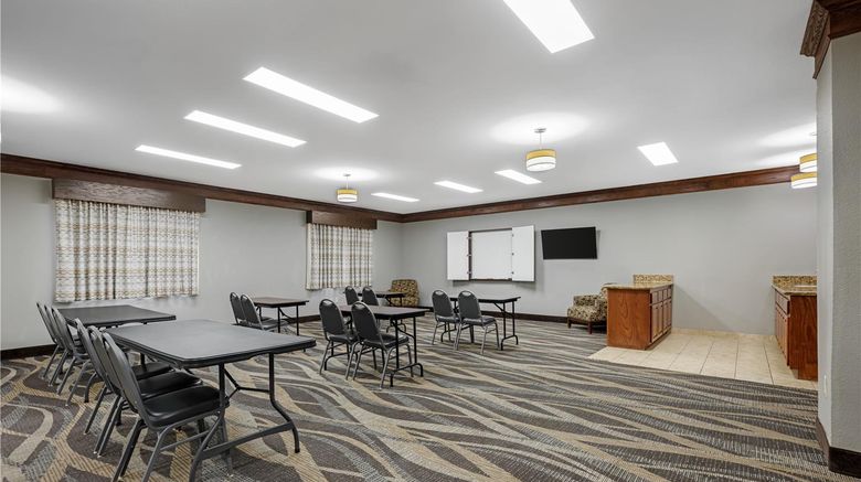<b>Best Western South Plains Inn & Suites Meeting</b>. Images powered by <a href="https://iceportal.shijigroup.com/" title="IcePortal" target="_blank">IcePortal</a>.