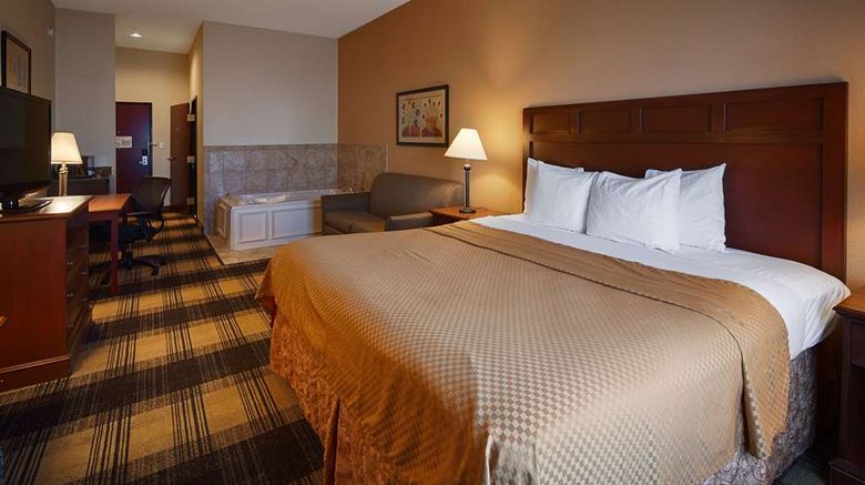 <b>Best Western Lockhart Hotel & Suites Suite</b>. Images powered by <a href="https://iceportal.shijigroup.com/" title="IcePortal" target="_blank">IcePortal</a>.