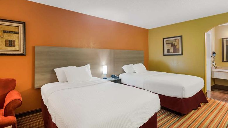 <b>SureStay Hotel by BW Mt Pleasant Room</b>. Images powered by <a href="https://iceportal.shijigroup.com/" title="IcePortal" target="_blank">IcePortal</a>.
