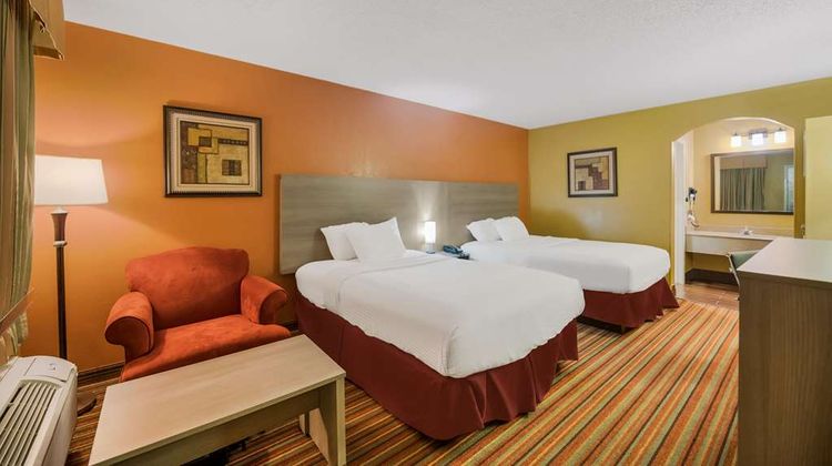 SureStay Hotel by BW Mt Pleasant Room