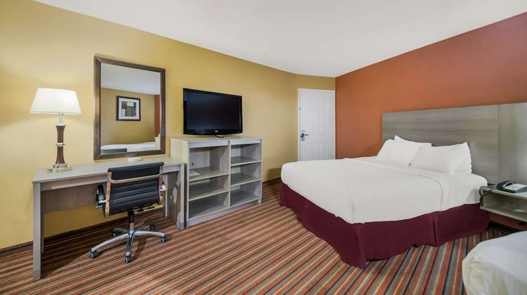SureStay Hotel by BW Mt Pleasant Room