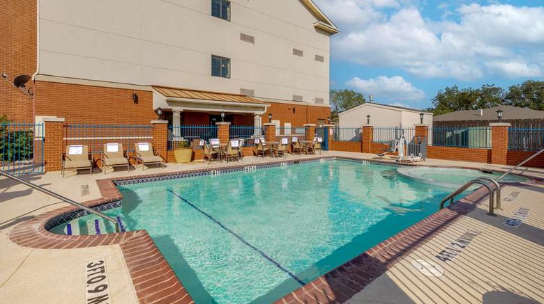 <b>Best Western Plus Sweetwater Inn & Stes Pool</b>. Images powered by <a href="https://iceportal.shijigroup.com/" title="IcePortal" target="_blank">IcePortal</a>.