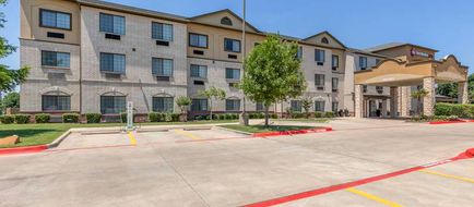 Best Western Plus Mansfield Inn & Suites Exterior
