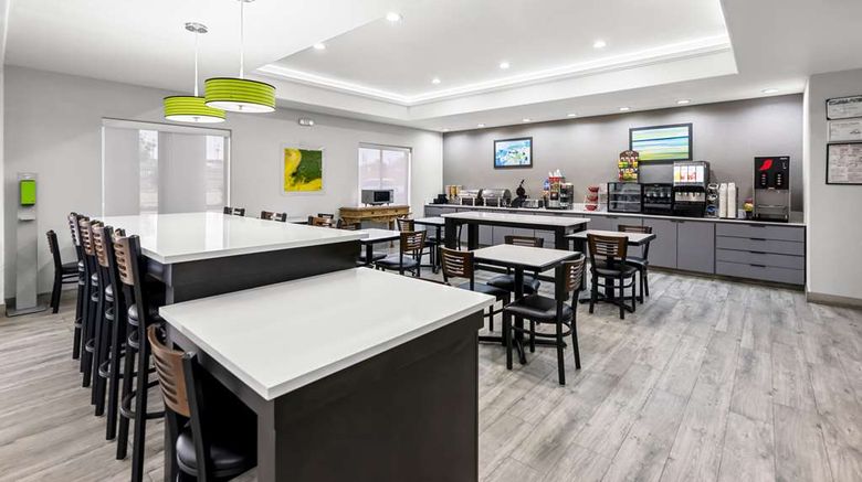 <b>Best Western Palace Inn & Suites Restaurant</b>. Images powered by <a href="https://iceportal.shijigroup.com/" title="IcePortal" target="_blank">IcePortal</a>.