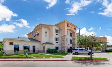 Best Western Plus Burleson Inn & Suites