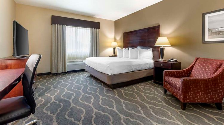 Best Western Plus Burleson Inn & Suites Room