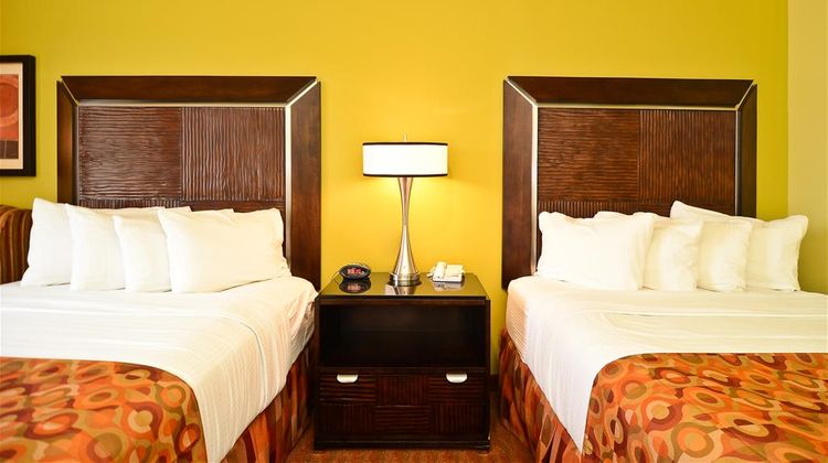 Best Western Plus Christopher Inn/Suites Room