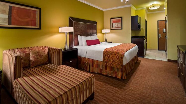 Best Western Plus Christopher Inn/Suites Room