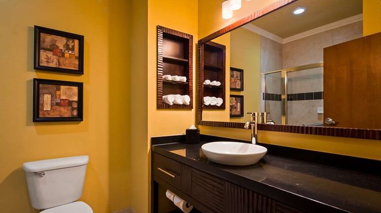 <b>Best Western Plus Christopher Inn/Suites Room</b>. Images powered by <a href="https://iceportal.shijigroup.com/" title="IcePortal" target="_blank">IcePortal</a>.