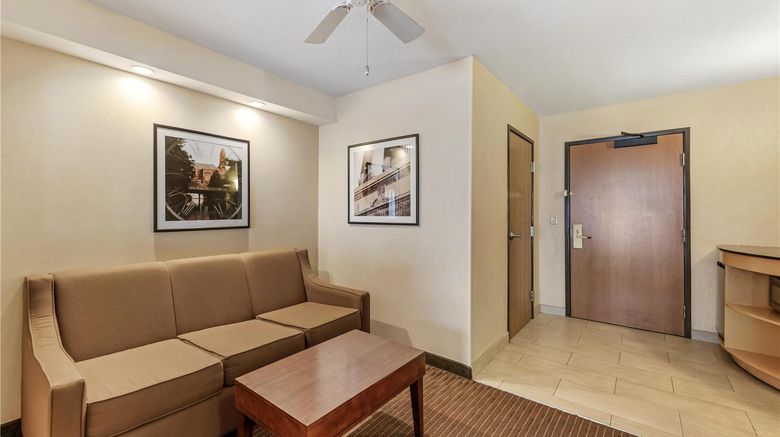 <b>Best Western Alamo Suites Room</b>. Images powered by <a href="https://iceportal.shijigroup.com/" title="IcePortal" target="_blank">IcePortal</a>.
