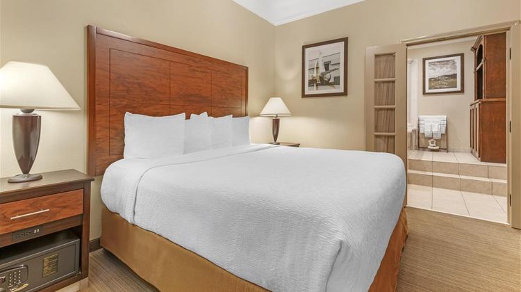 Best Western Plus Monica Royale Inn Stes Suite