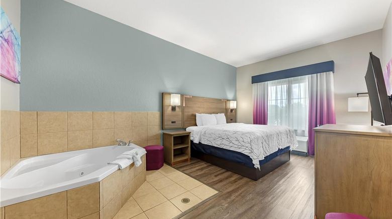 <b>Best Western Plus San Antonio East & Sts Room</b>. Images powered by <a href="https://iceportal.shijigroup.com/" title="IcePortal" target="_blank">IcePortal</a>.