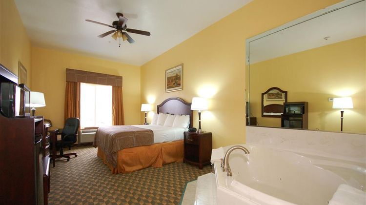 Best Western Plus Manvel Inn & Suites Room