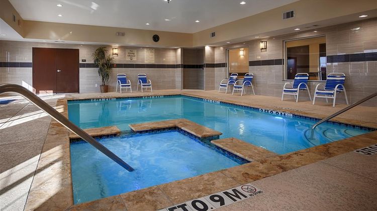 Best Western Plus Manvel Inn & Suites Pool