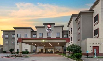 Best Western Plus Texoma Hotel & Suites