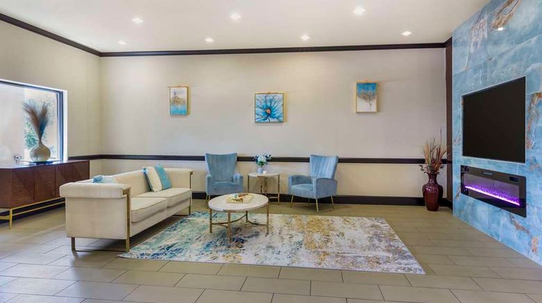 <b>Best Western Plus Texoma Hotel & Suites Lobby</b>. Images powered by <a href="https://iceportal.shijigroup.com/" title="IcePortal" target="_blank">IcePortal</a>.