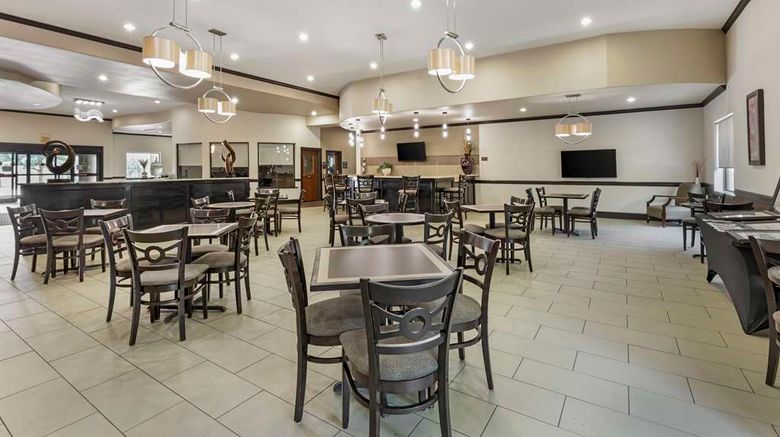 <b>Best Western Plus Texoma Hotel & Suites Restaurant</b>. Images powered by <a href="https://iceportal.shijigroup.com/" title="IcePortal" target="_blank">IcePortal</a>.