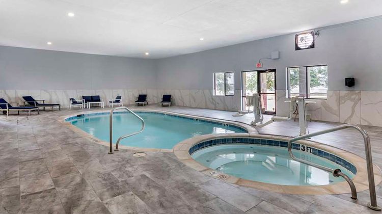 Best Western Plus Texoma Hotel & Suites Pool