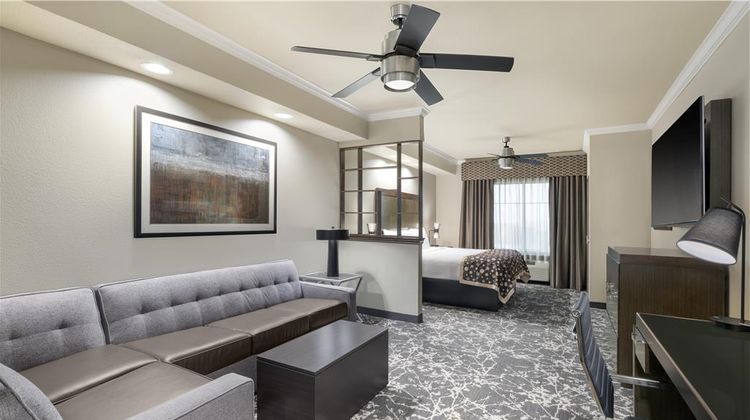 Best Western Premier Crown Chase Inn/Ste Room