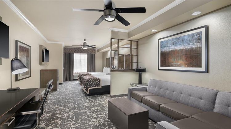 Best Western Premier Crown Chase Inn/Ste Suite