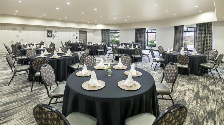 Best Western Premier Crown Chase Inn/Ste Meeting