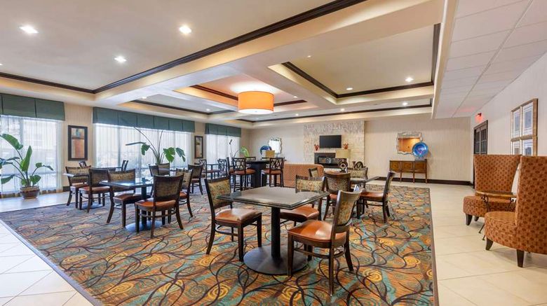 <b>Best Western Plus Midland Suites Restaurant</b>. Images powered by <a href="https://iceportal.shijigroup.com/" title="IcePortal" target="_blank">IcePortal</a>.