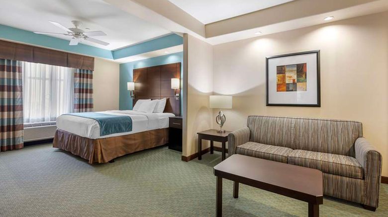 <b>Best Western Plus Midland Suites Suite</b>. Images powered by <a href="https://iceportal.shijigroup.com/" title="IcePortal" target="_blank">IcePortal</a>.