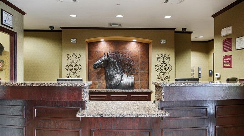 <b>Best Western Plus Royal Mountain Inn Lobby</b>. Images powered by <a href="https://iceportal.shijigroup.com/" title="IcePortal" target="_blank">IcePortal</a>.